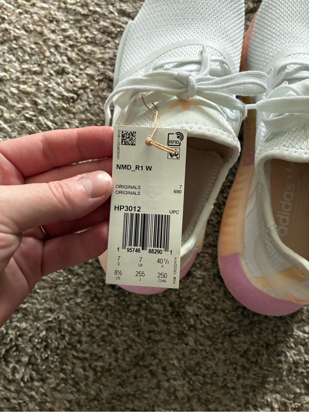 adidas NMD R1 - Picture 2 of 3
